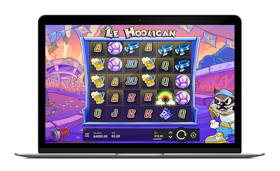 Le Hooligan: игровое поле слева и персонаж Смоки справа